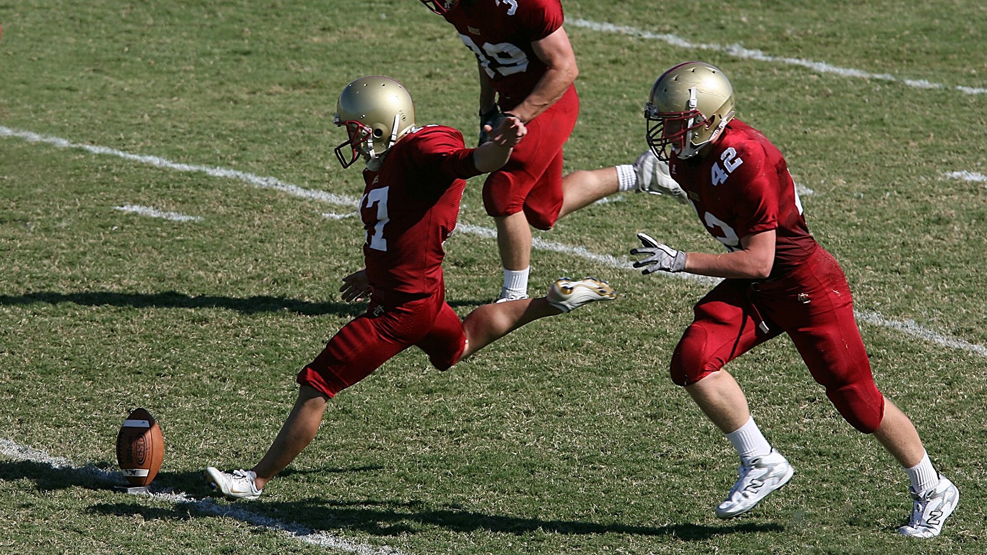 九游体育投注-“青训明星教练走进校园，激励青少年追梦足球”，著名足球青训教练